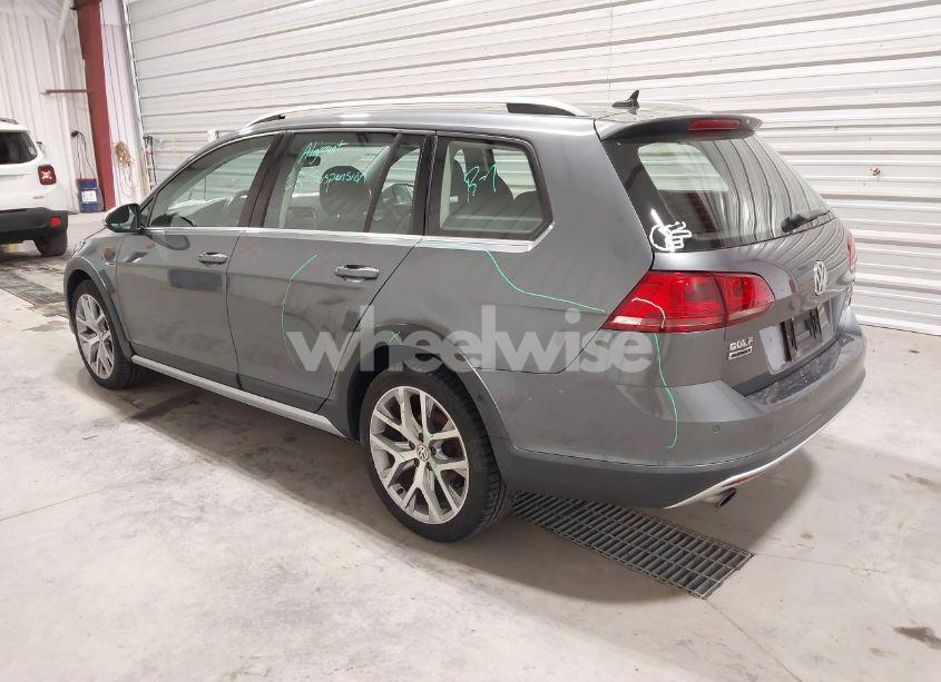 Photo 3 of 2017 Volkswagen Golf ALLTRACK TSI SEL (VIN 3VWH17AU7HM506120)