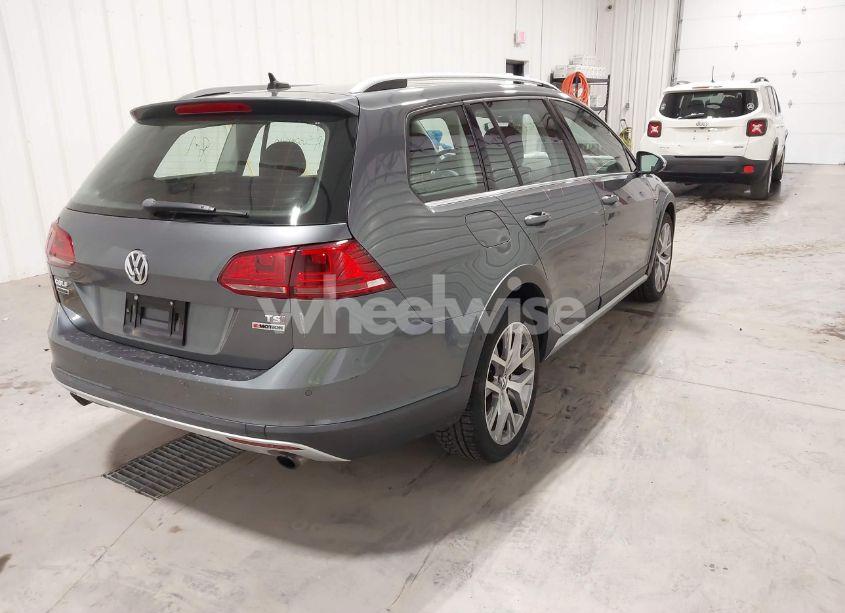 Photo 4 of 2017 Volkswagen Golf ALLTRACK TSI SEL (VIN 3VWH17AU7HM506120)