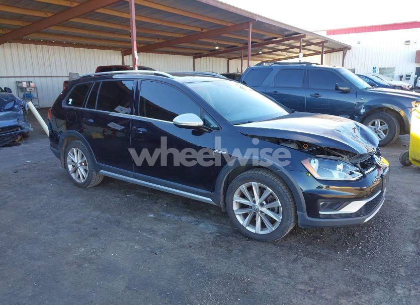 2017 Volkswagen Golf ALLTRACK TSI S/TSI SE/TSI SEL (VIN 3VWH17AU7HM515304) main photo