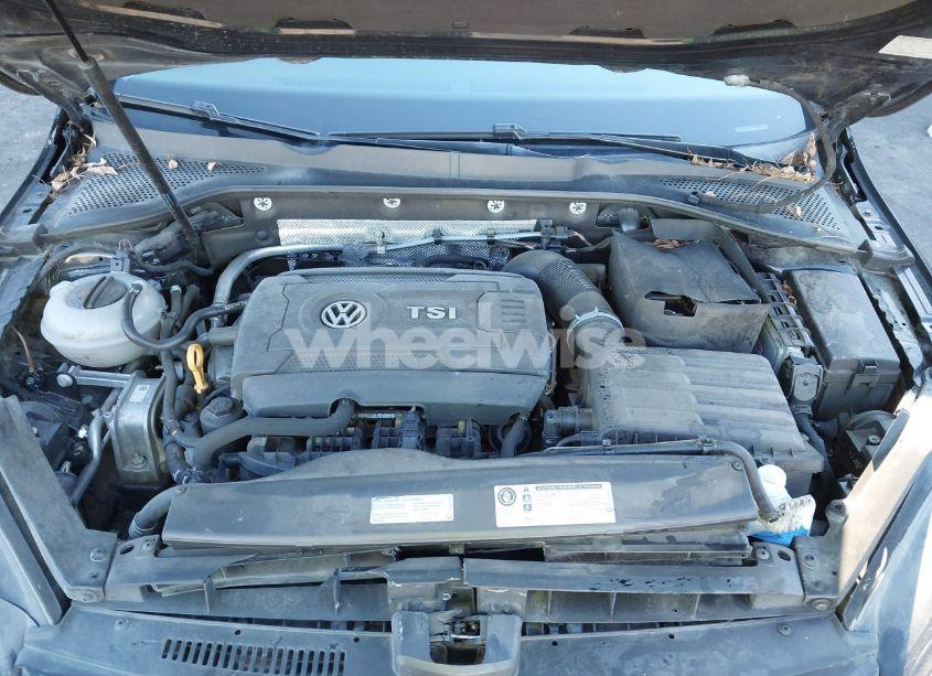 Photo 10 of 2017 Volkswagen Golf ALLTRACK TSI S/TSI SE/TSI SEL (VIN 3VWH17AU7HM515304)