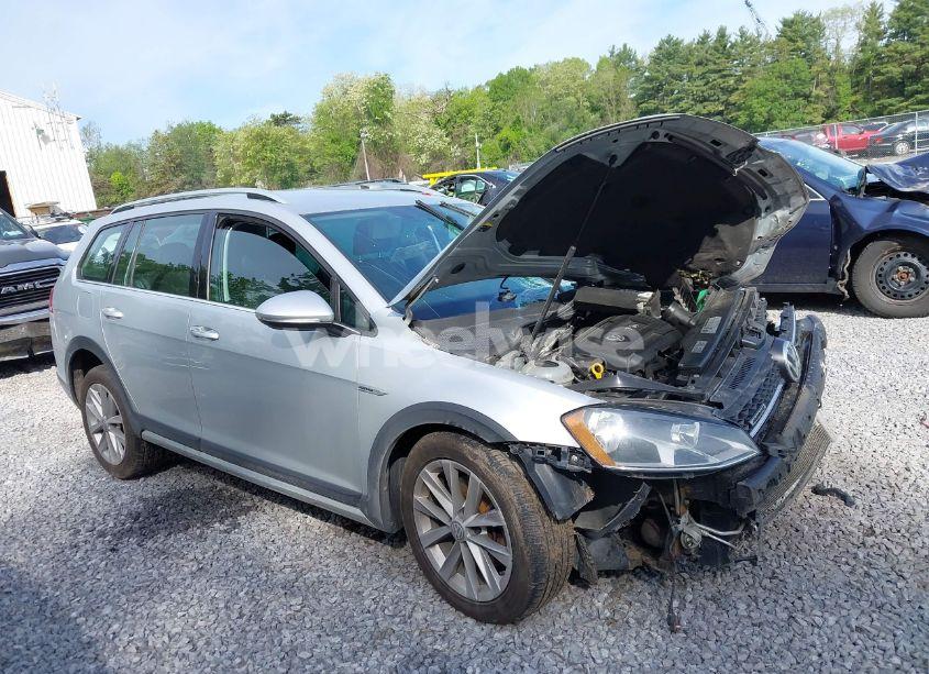 Photo 13 of 2017 Volkswagen Golf ALLTRACK TSI S/TSI SE/TSI SEL (VIN 3VWH17AU7HM528490)