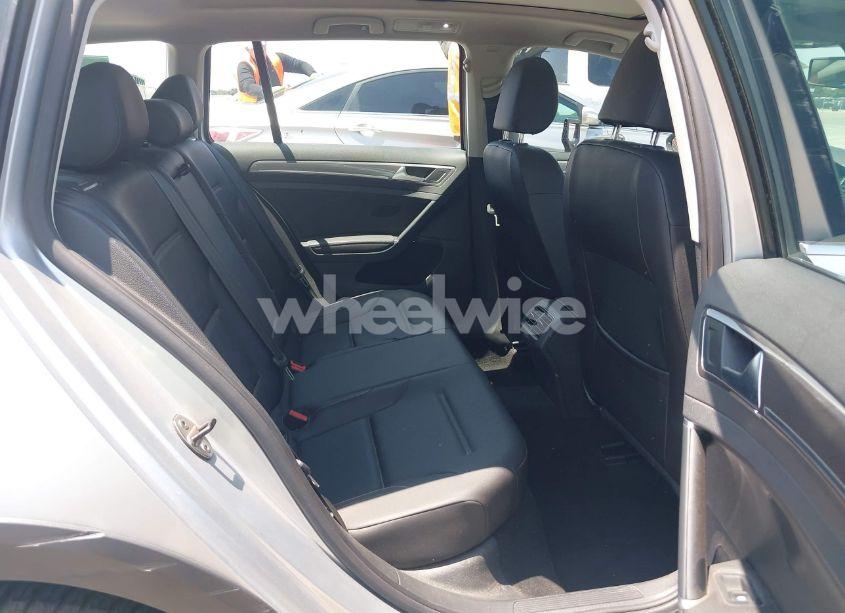 Photo 8 of 2017 Volkswagen Golf ALLTRACK TSI S/TSI SE/TSI SEL (VIN 3VWH17AU7HM530336)