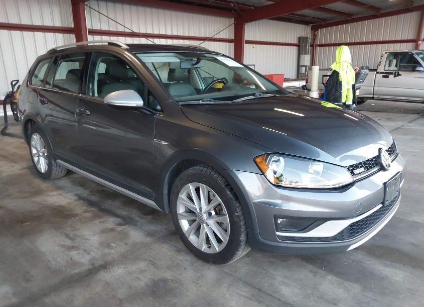 2017 Volkswagen Golf ALLTRACK TSI S/TSI SE/TSI SEL (VIN 3VWH17AU7HM544205) main photo