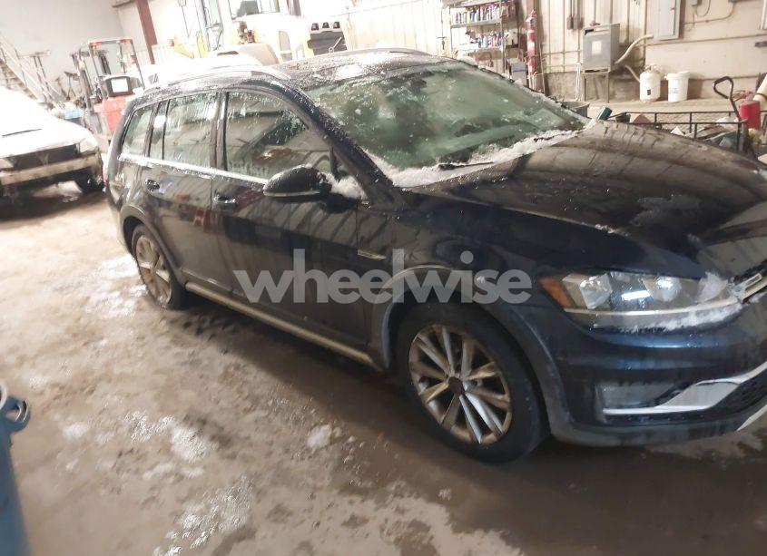 Photo 13 of 2019 Volkswagen Golf ALLTRACK TSI S/TSI SE/TSI SEL (VIN 3VWH17AU7KM513463)