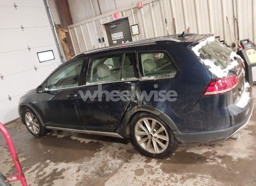 Photo 14 of 2019 Volkswagen Golf ALLTRACK TSI S/TSI SE/TSI SEL (VIN 3VWH17AU7KM513463)