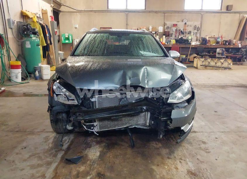 Photo 12 of 2017 Volkswagen Golf ALLTRACK TSI S/TSI SE/TSI SEL (VIN 3VWH17AU8HM513173)