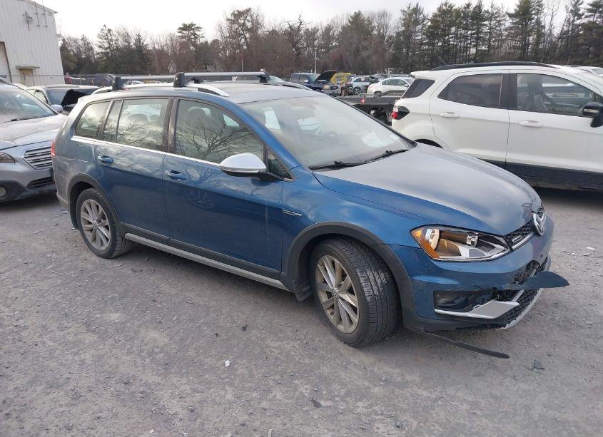 2017 Volkswagen Golf ALLTRACK TSI S/TSI SE/TSI SEL (VIN 3VWH17AU9HM531553) main photo
