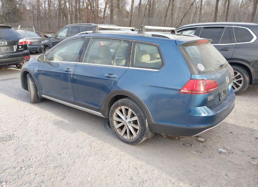 Photo 3 of 2017 Volkswagen Golf ALLTRACK TSI S/TSI SE/TSI SEL (VIN 3VWH17AU9HM531553)