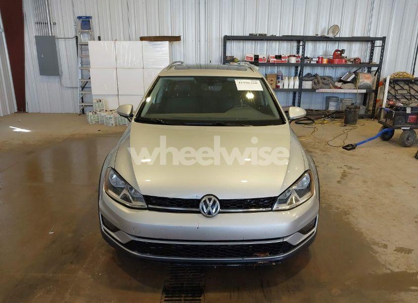 Photo 13 of 2017 Volkswagen Golf ALLTRACK TSI S/TSI SE/TSI SEL (VIN 3VWH17AU9HM532332)