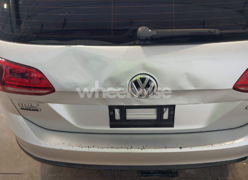 Photo 6 of 2017 Volkswagen Golf ALLTRACK TSI S/TSI SE/TSI SEL (VIN 3VWH17AU9HM532332)