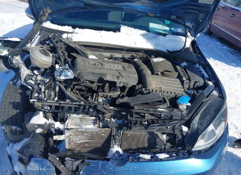 Photo 10 of 2017 Volkswagen Golf ALLTRACK TSI S/TSI SE/TSI SEL (VIN 3VWH17AUXHM512042)