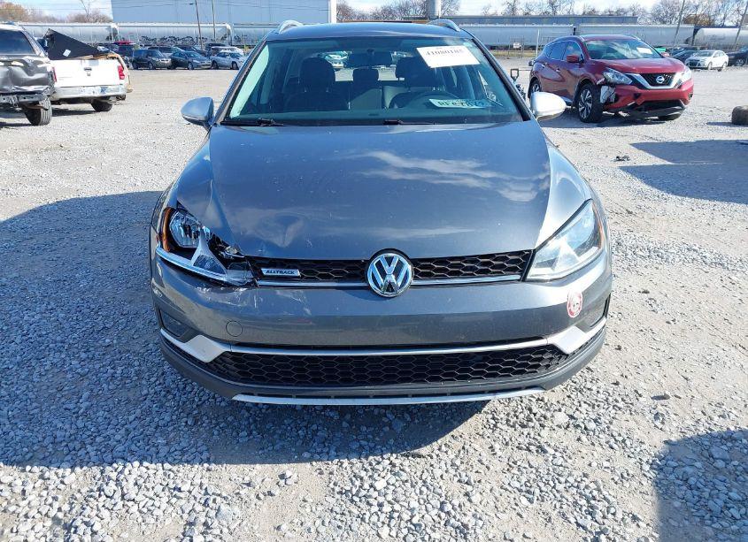 Photo 12 of 2017 Volkswagen Golf ALLTRACK TSI S/TSI SE/TSI SEL (VIN 3VWH17AUXHM525289)
