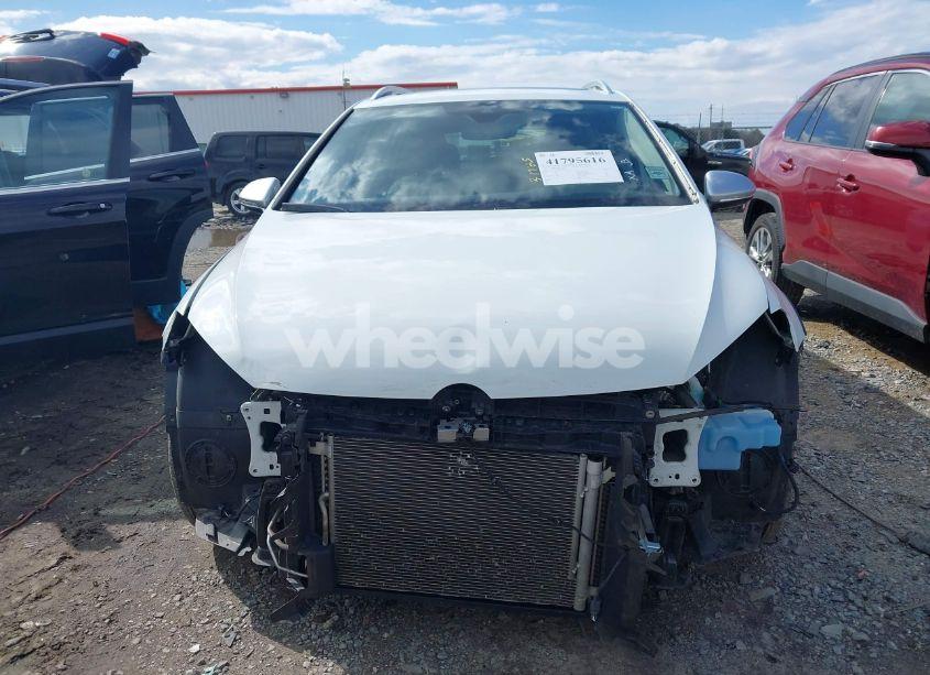 Photo 12 of 2019 Volkswagen Golf ALLTRACK TSI S/TSI SE/TSI SEL (VIN 3VWH17AUXKM505664)