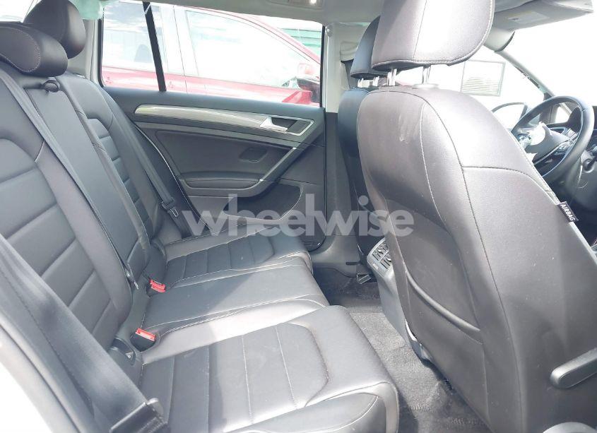 Photo 8 of 2019 Volkswagen Golf ALLTRACK TSI S/TSI SE/TSI SEL (VIN 3VWH17AUXKM505664)