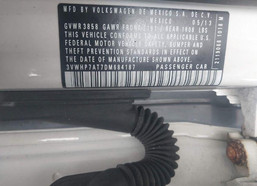 Photo 9 of 2013 Volkswagen Beetle 2.5L (VIN 3VWHP7AT7DM684187)