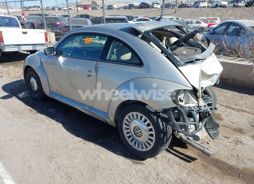 Photo 3 of 2013 Volkswagen Beetle 2.5L (VIN 3VWHX7AT0DM663696)