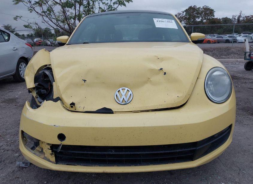 Photo 11 of 2014 Volkswagen Beetle 2.5L (VIN 3VWHX7AT0EM606321)
