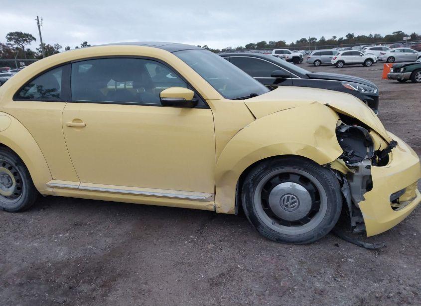 Photo 12 of 2014 Volkswagen Beetle 2.5L (VIN 3VWHX7AT0EM606321)