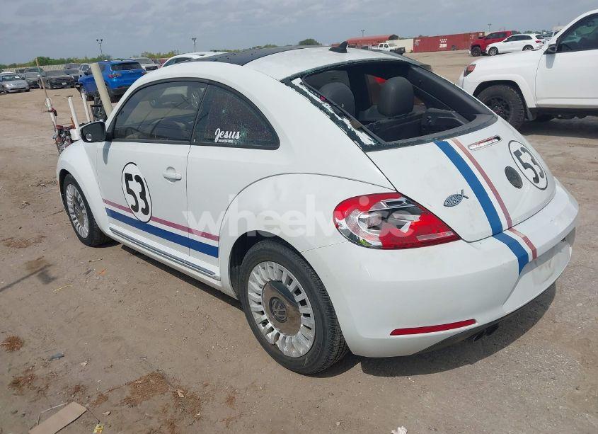 Photo 3 of 2015 Volkswagen Beetle 1.8T (VIN 3VWJ07AT9FM636098)