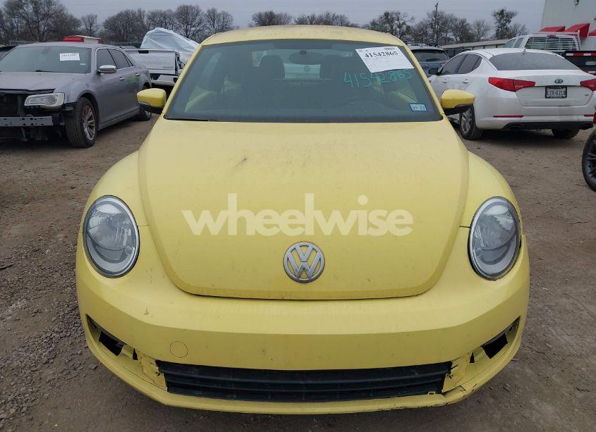 Photo 12 of 2014 Volkswagen Beetle 1.8T (VIN 3VWJ17AT2EM639159)