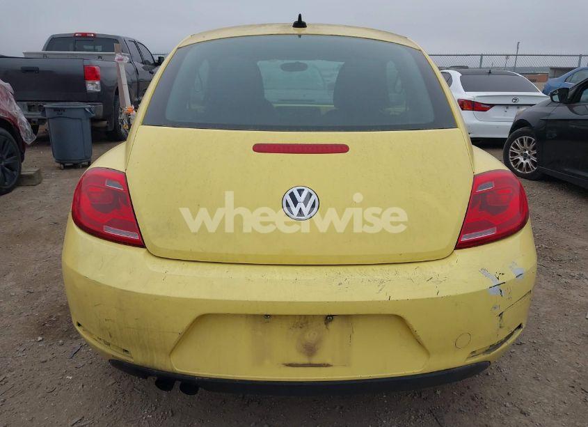 Photo 16 of 2014 Volkswagen Beetle 1.8T (VIN 3VWJ17AT2EM639159)