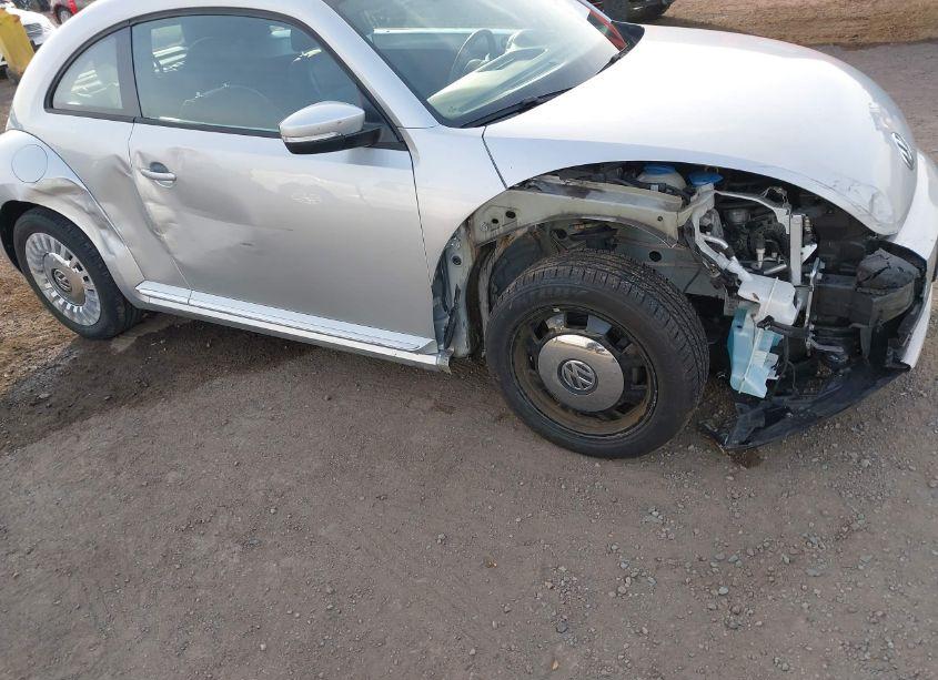 Photo 6 of 2014 Volkswagen Beetle 1.8T (VIN 3VWJ17AT3EM661476)