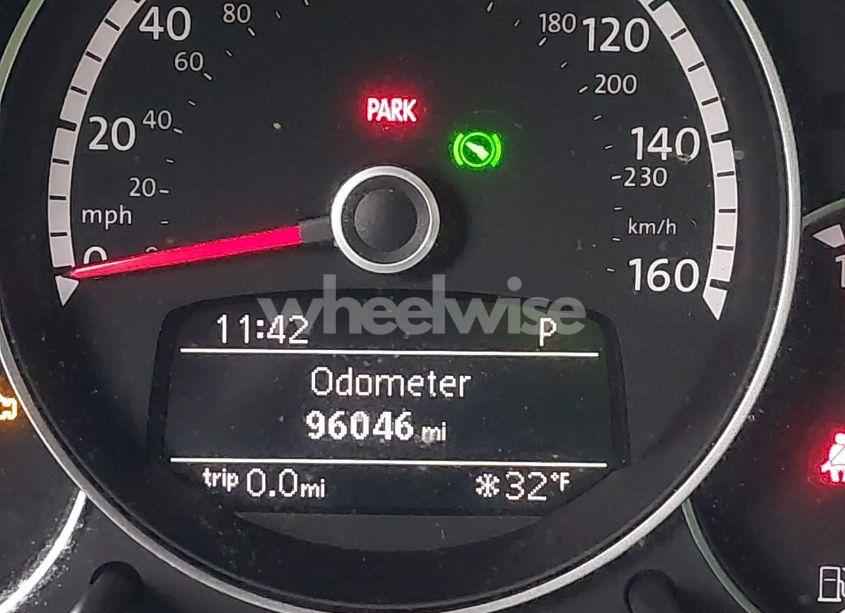 Photo 15 of 2014 Volkswagen Beetle 1.8T (VIN 3VWJ17AT4EM637462)