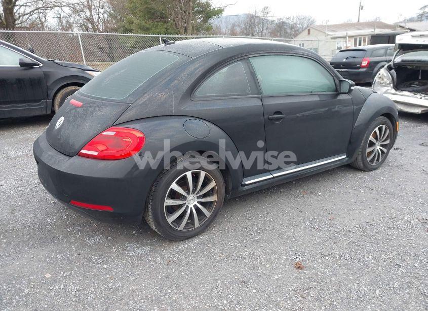 Photo 4 of 2014 Volkswagen Beetle 1.8T (VIN 3VWJ17AT4EM637462)