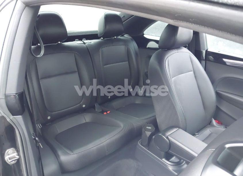 Photo 8 of 2014 Volkswagen Beetle 1.8T (VIN 3VWJ17AT4EM637462)