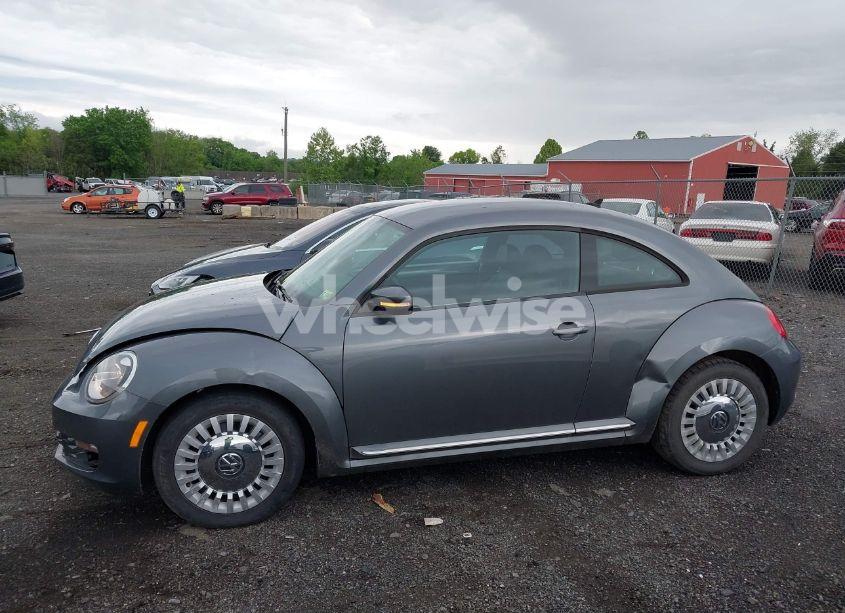 Photo 14 of 2014 Volkswagen Beetle 1.8T (VIN 3VWJ17AT4EM640278)