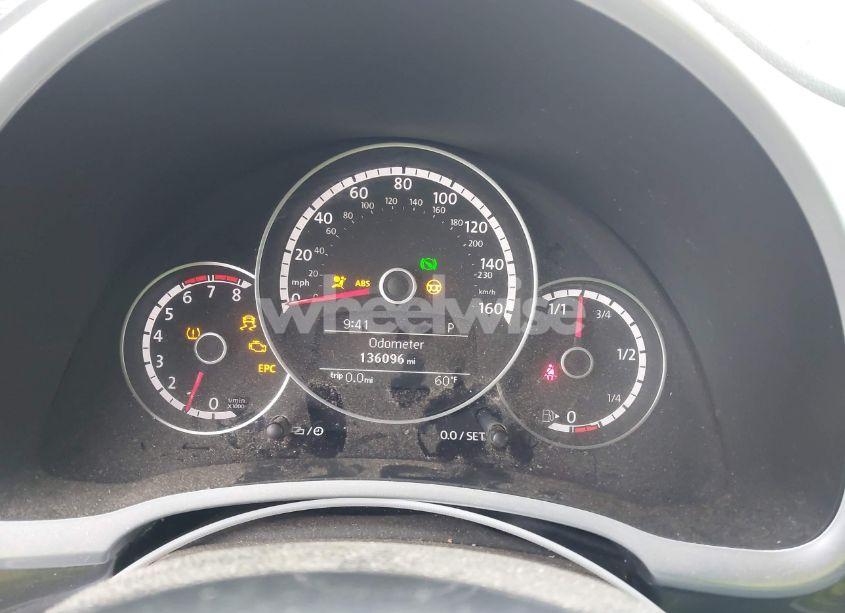 Photo 7 of 2014 Volkswagen Beetle 1.8T (VIN 3VWJ17AT4EM640278)