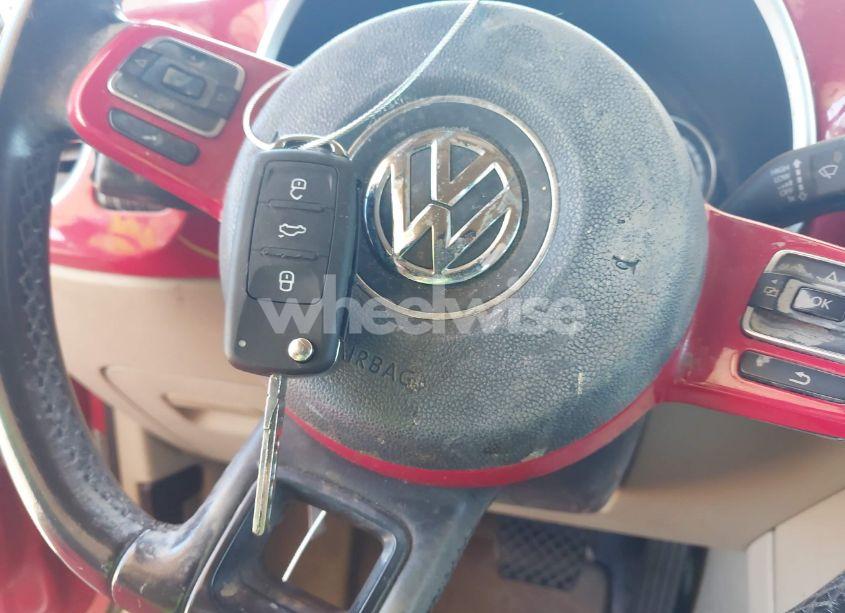 Photo 11 of 2014 Volkswagen Beetle 1.8T (VIN 3VWJ17AT7EM662999)