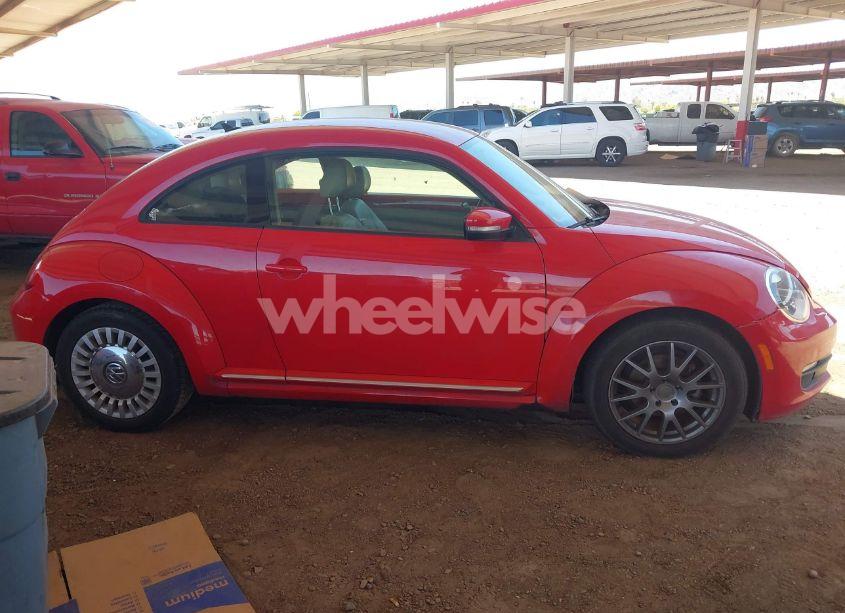 Photo 13 of 2014 Volkswagen Beetle 1.8T (VIN 3VWJ17AT7EM662999)