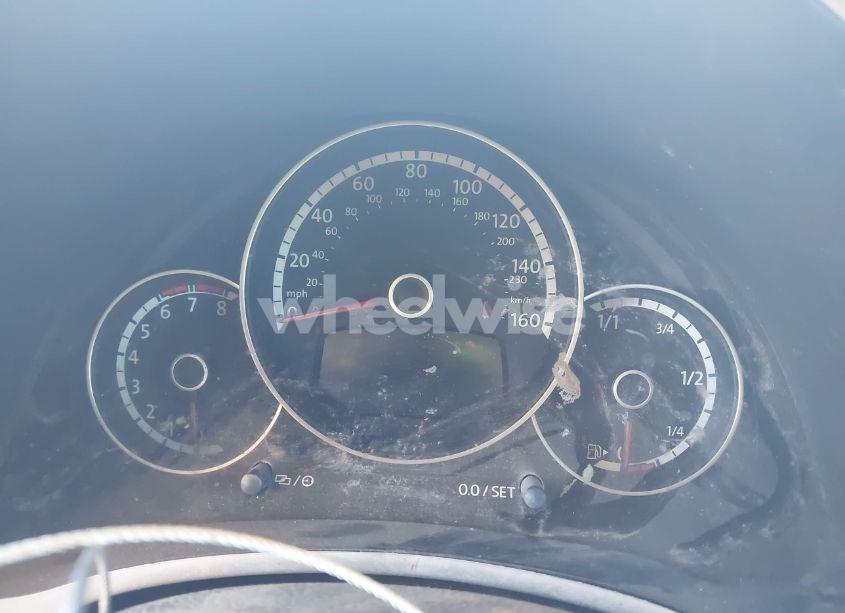 Photo 15 of 2014 Volkswagen Beetle 1.8T (VIN 3VWJ17AT7EM662999)