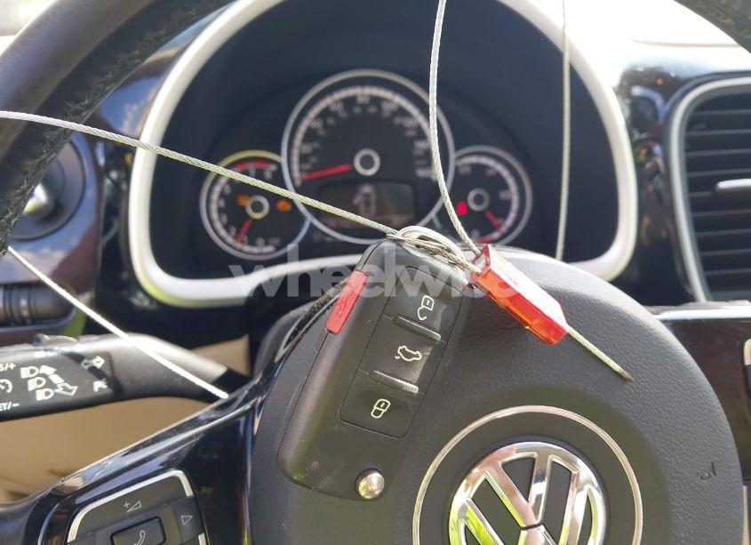 Photo 11 of 2014 Volkswagen Beetle 1.8T (VIN 3VWJ17ATXEM665198)