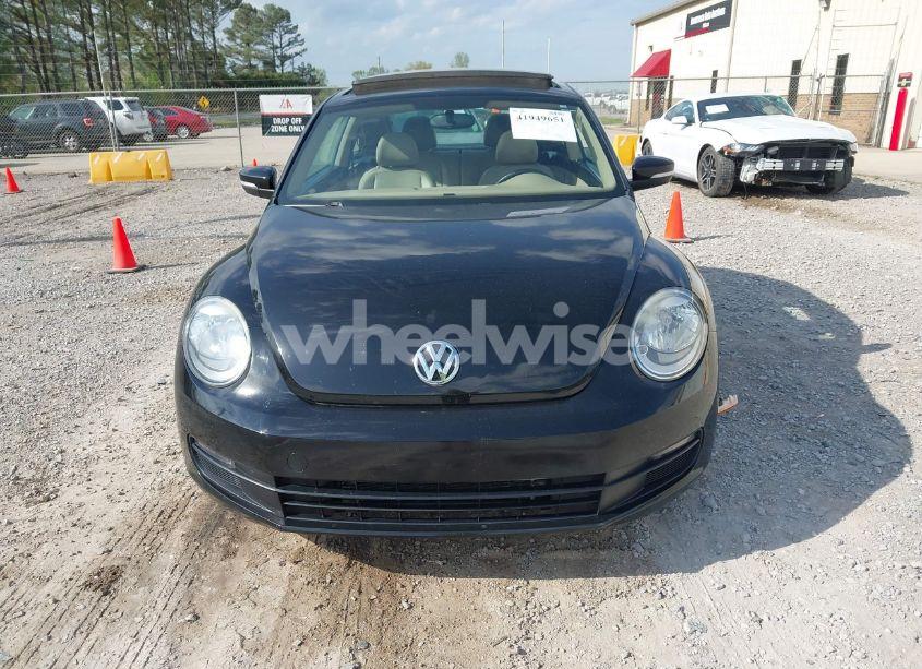 Photo 12 of 2014 Volkswagen Beetle 1.8T (VIN 3VWJ17ATXEM665198)