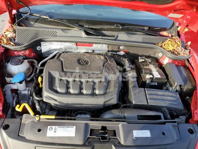 Photo 11 of 2018 VOLKSWAGEN BEETLE SE (VIN 3VWJD7AT4JM703168)