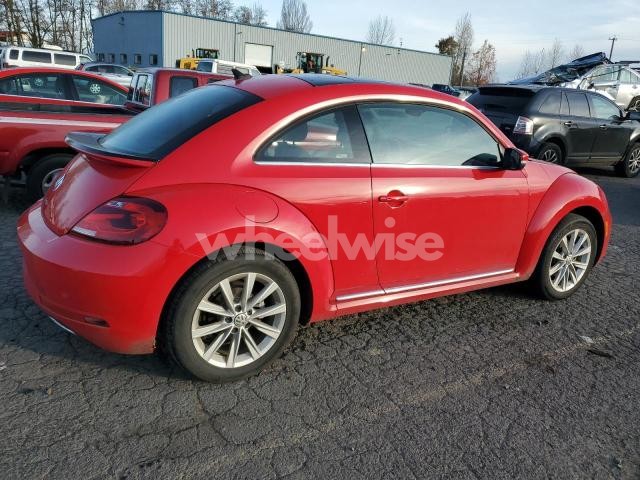 Photo 12 of 2018 VOLKSWAGEN BEETLE SE (VIN 3VWJD7AT4JM703168)