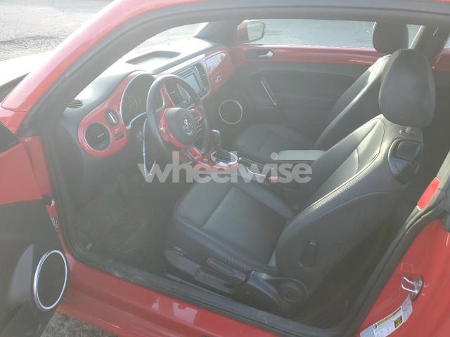 Photo 3 of 2018 VOLKSWAGEN BEETLE SE (VIN 3VWJD7AT4JM703168)