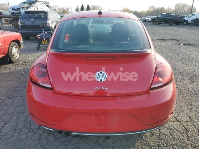 Photo 5 of 2018 VOLKSWAGEN BEETLE SE (VIN 3VWJD7AT4JM703168)