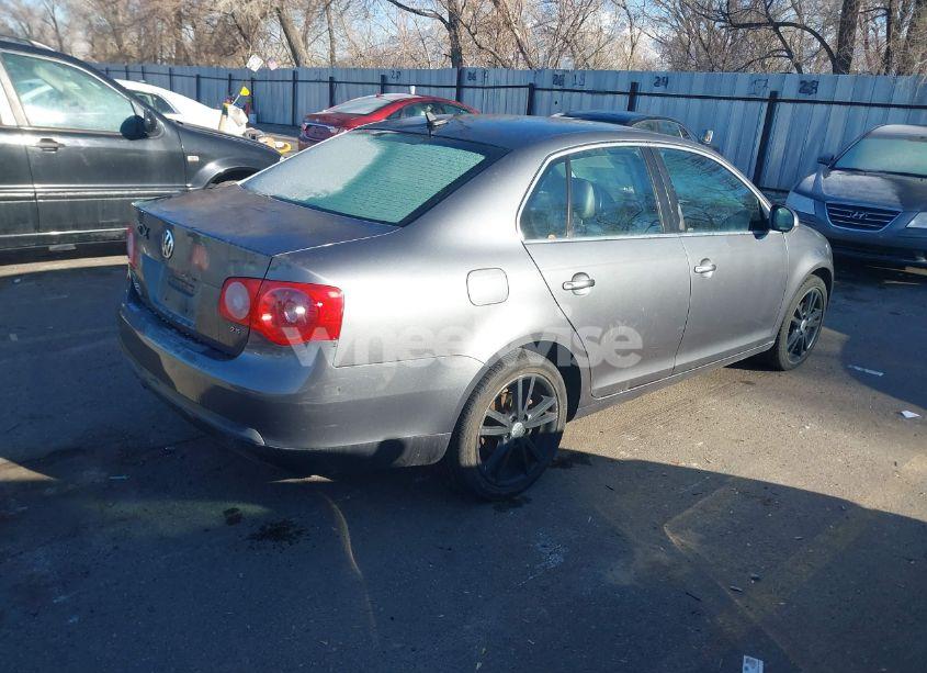 Photo 4 of 2007 Volkswagen Jetta 2.5 (VIN 3VWJF71K97M021624)