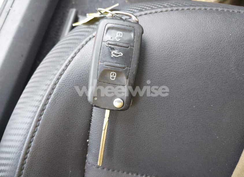 Photo 11 of 2014 Volkswagen Beetle 2.0L TDI (VIN 3VWJL7AT0EM659291)