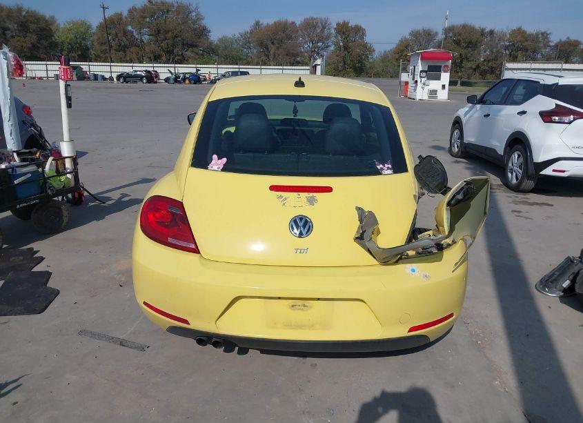 Photo 16 of 2014 Volkswagen Beetle 2.0L TDI (VIN 3VWJL7AT2EM647952)