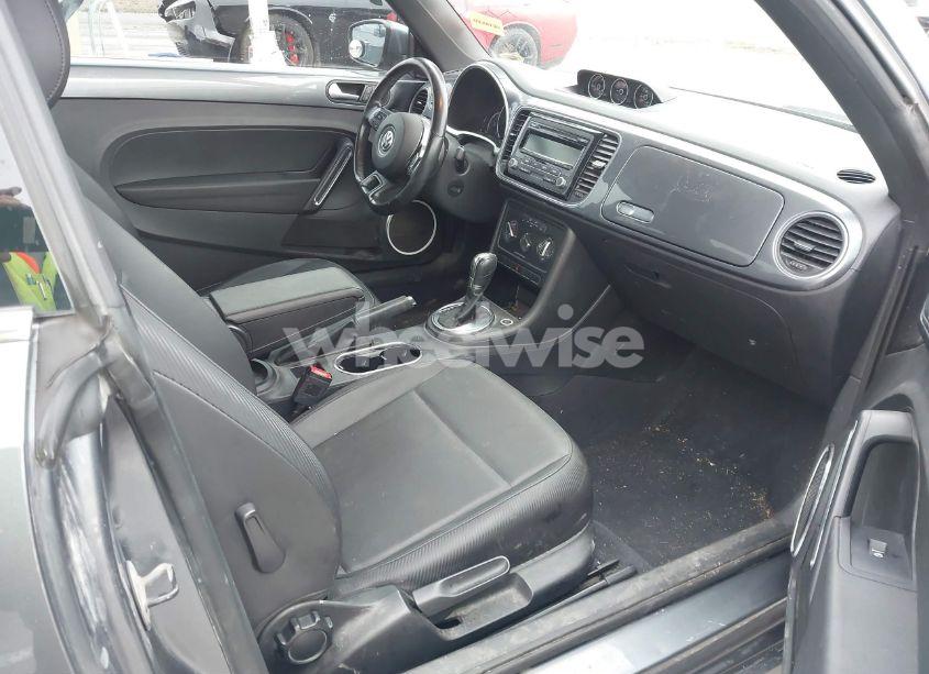 Photo 5 of 2013 Volkswagen Beetle 2.0L TDI (VIN 3VWJL7AT4DM664721)