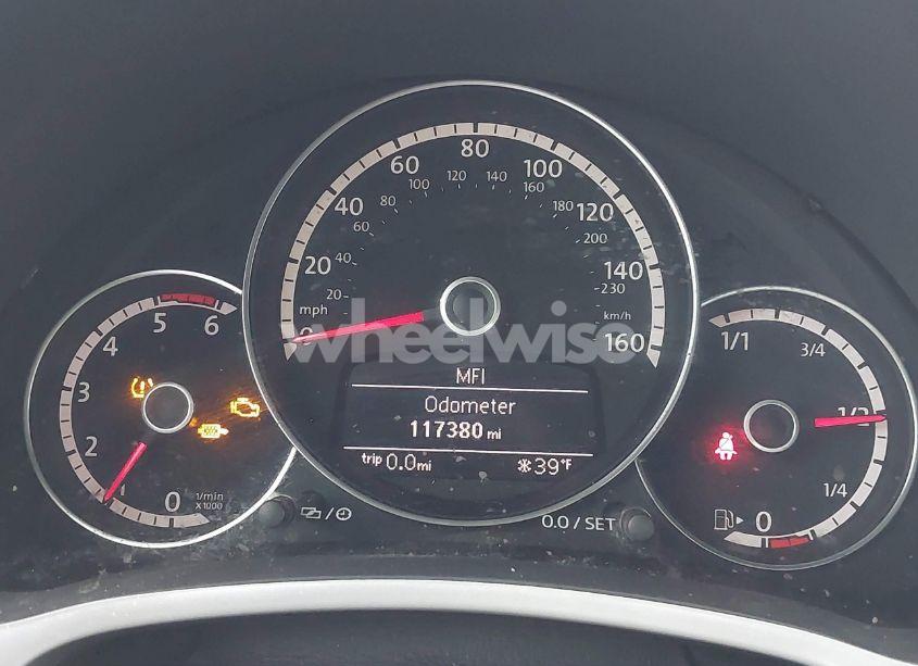 Photo 7 of 2013 Volkswagen Beetle 2.0L TDI (VIN 3VWJL7AT4DM664721)