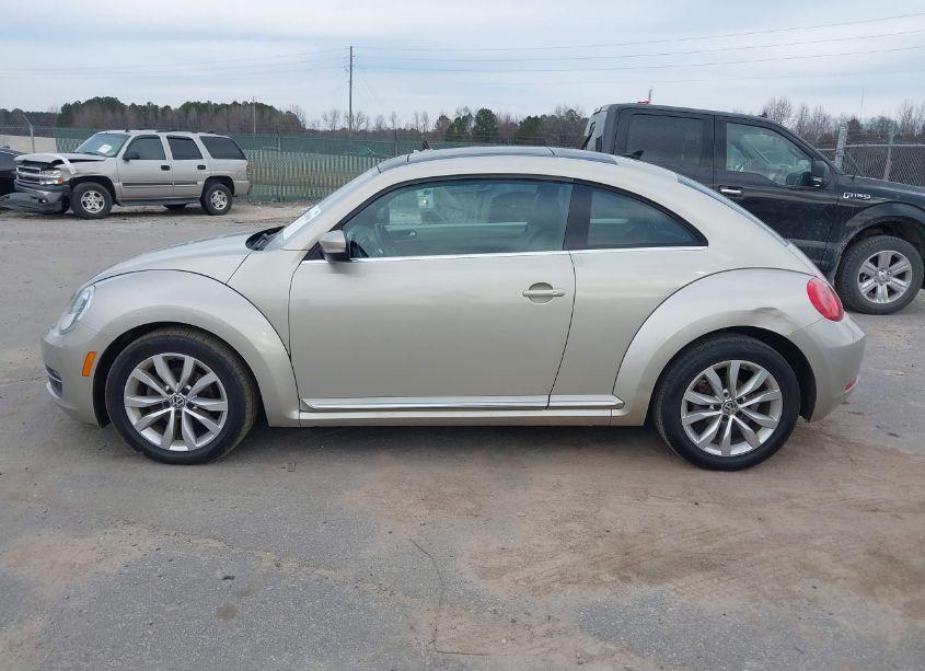 Photo 15 of 2013 Volkswagen Beetle 2.0L TDI (VIN 3VWJL7AT7DM690780)