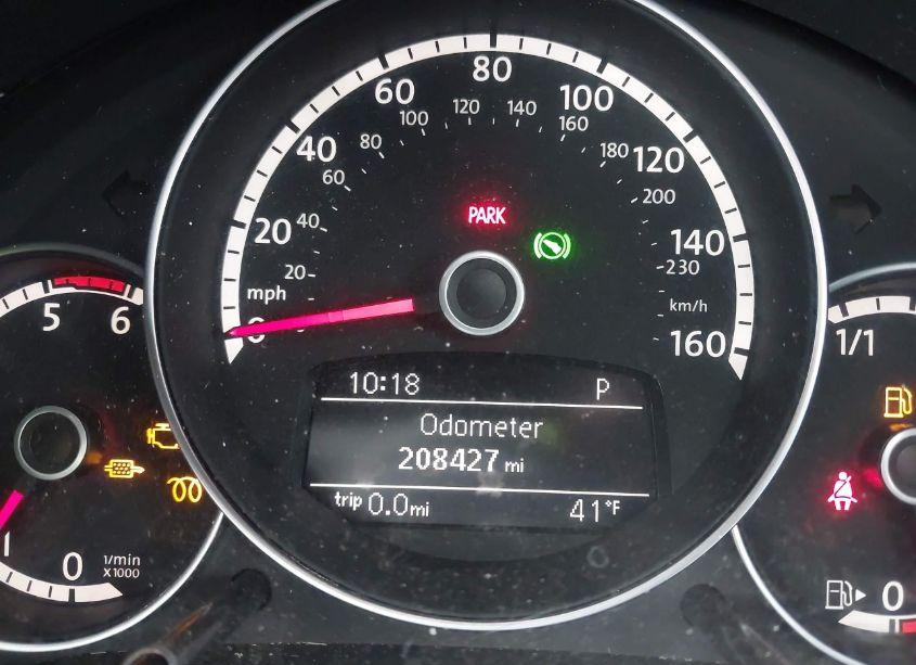 Photo 16 of 2013 Volkswagen Beetle 2.0L TDI (VIN 3VWJL7AT7DM690780)