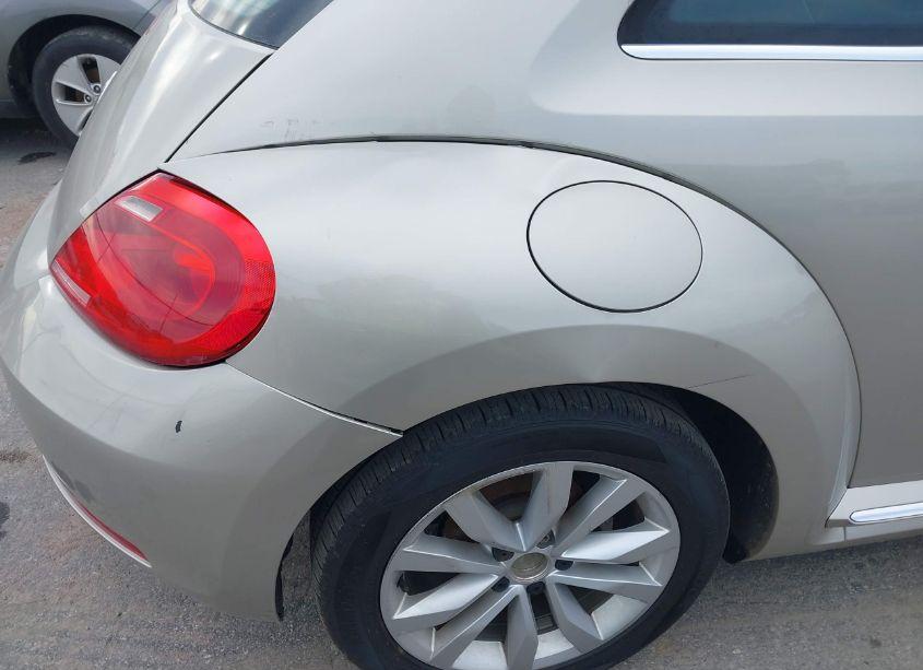 Photo 19 of 2013 Volkswagen Beetle 2.0L TDI (VIN 3VWJL7AT7DM690780)