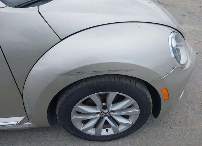 Photo 20 of 2013 Volkswagen Beetle 2.0L TDI (VIN 3VWJL7AT7DM690780)
