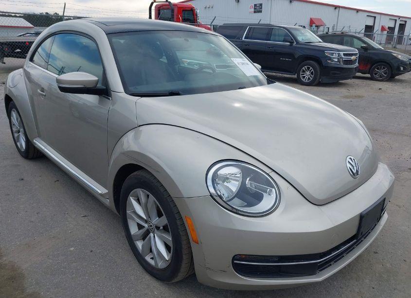 Photo 21 of 2013 Volkswagen Beetle 2.0L TDI (VIN 3VWJL7AT7DM690780)